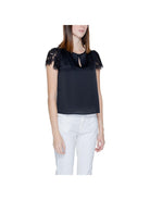 GUESS Top Donna Ss Guendalina Top W4GH86 WD8G2 JBLK Nero - Stilato